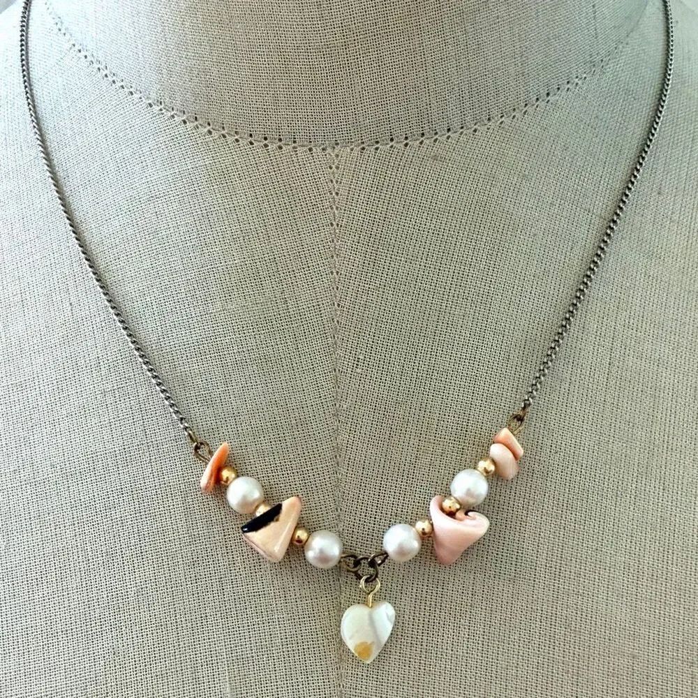 Vintage Shell & Mother of Pearl Heart Necklace